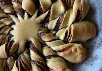 Nutella Flower Bread Nutella Flower Bread